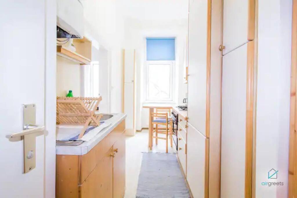 Retro Chic - Charming Apartment Near Augarten فيينا المظهر الخارجي الصورة